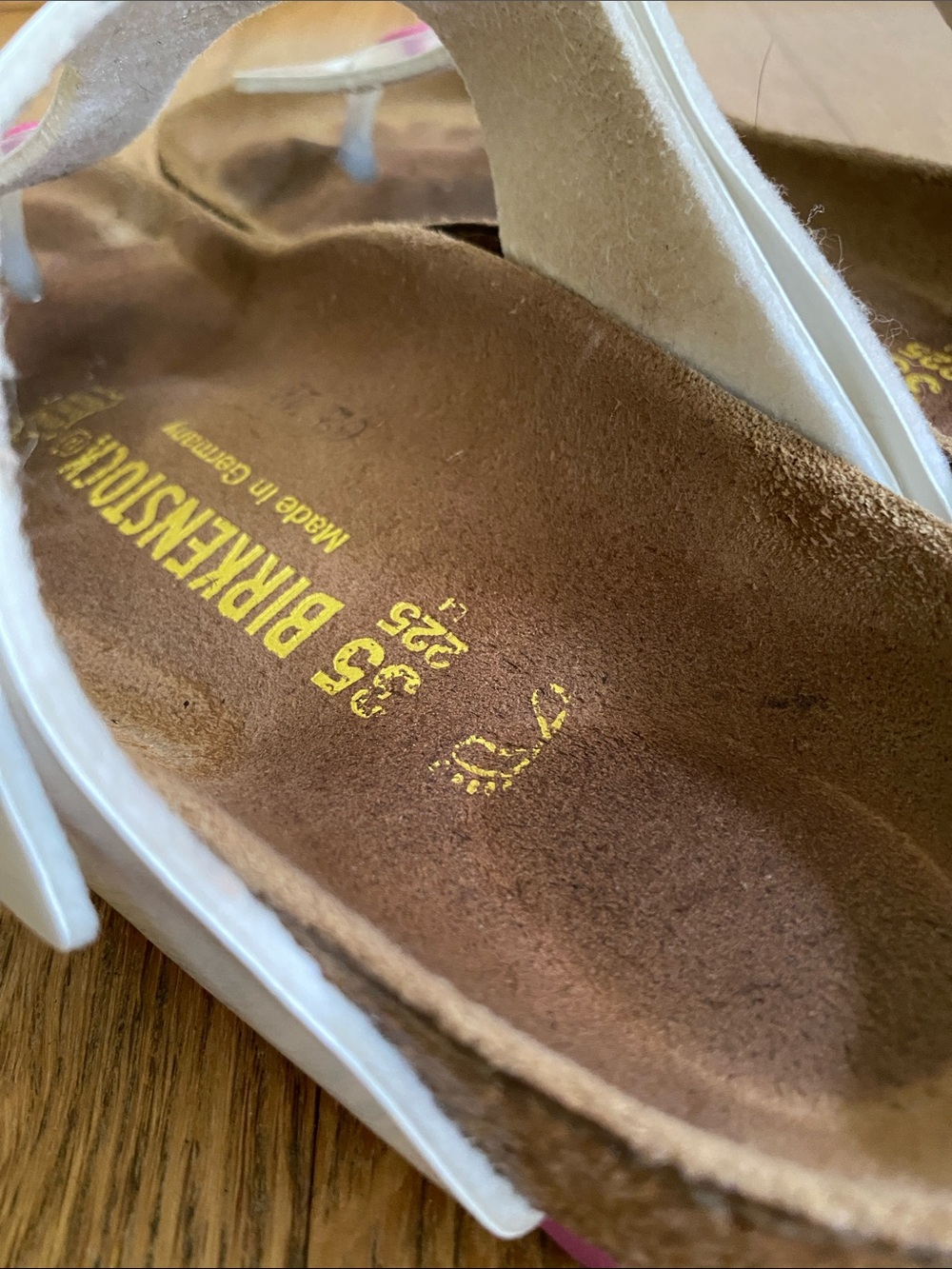 Birkenstock Gizeh 35, White Thong Sandals with Pink Accents - Picture 7 of 15